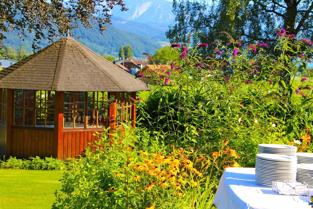 Hotel Litz - Das Erlebnishaus am Attersee Seewalchen Exterior foto